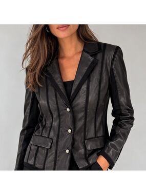 Tuzzi Black Stretch Blazer Jacket Women's 10 Tailored Streetwear Office